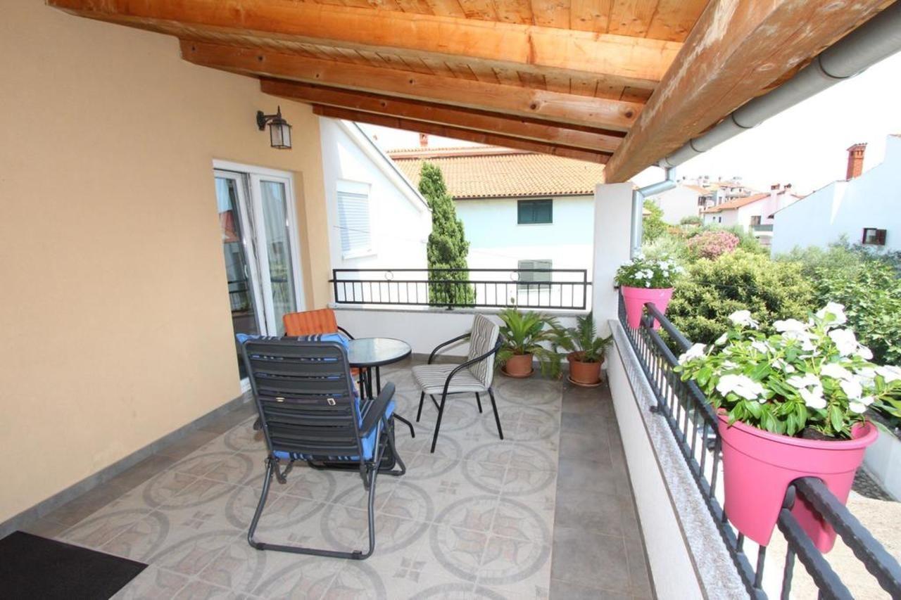 רוביני Rooms And Apartments Sally מראה חיצוני תמונה